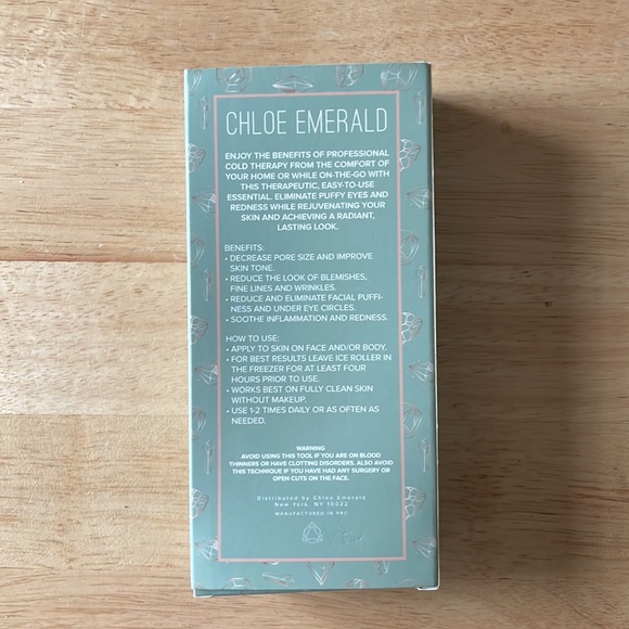 🌻3 for $25 Chloe Emerald Professional Ice Roller, new - Picture 3 of 3